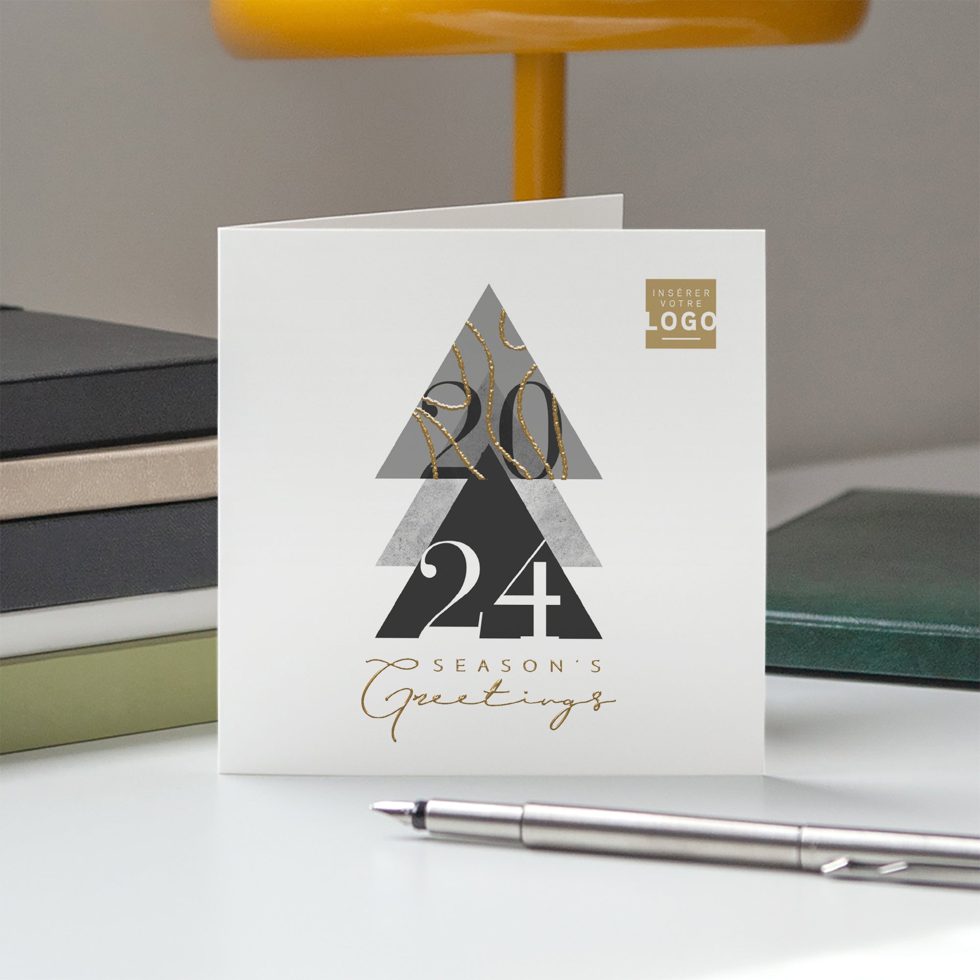 Triangular | Vœux professionnels • Carte de voeux dorure • Carré double photo N° 5