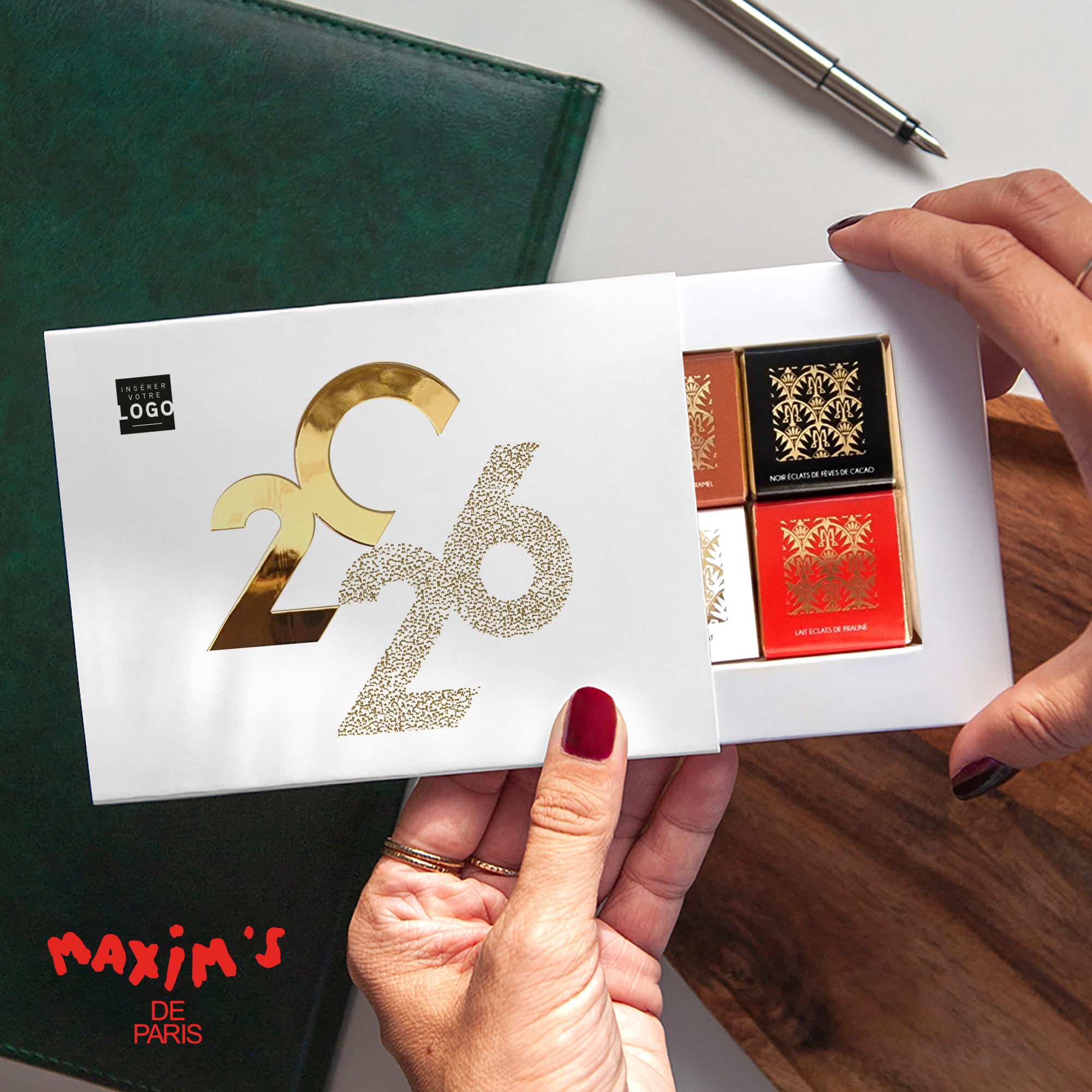 Elégance dorée | Vœux professionnels • Boite chocolat personnalisée • Maxim's de Paris photo N° 1