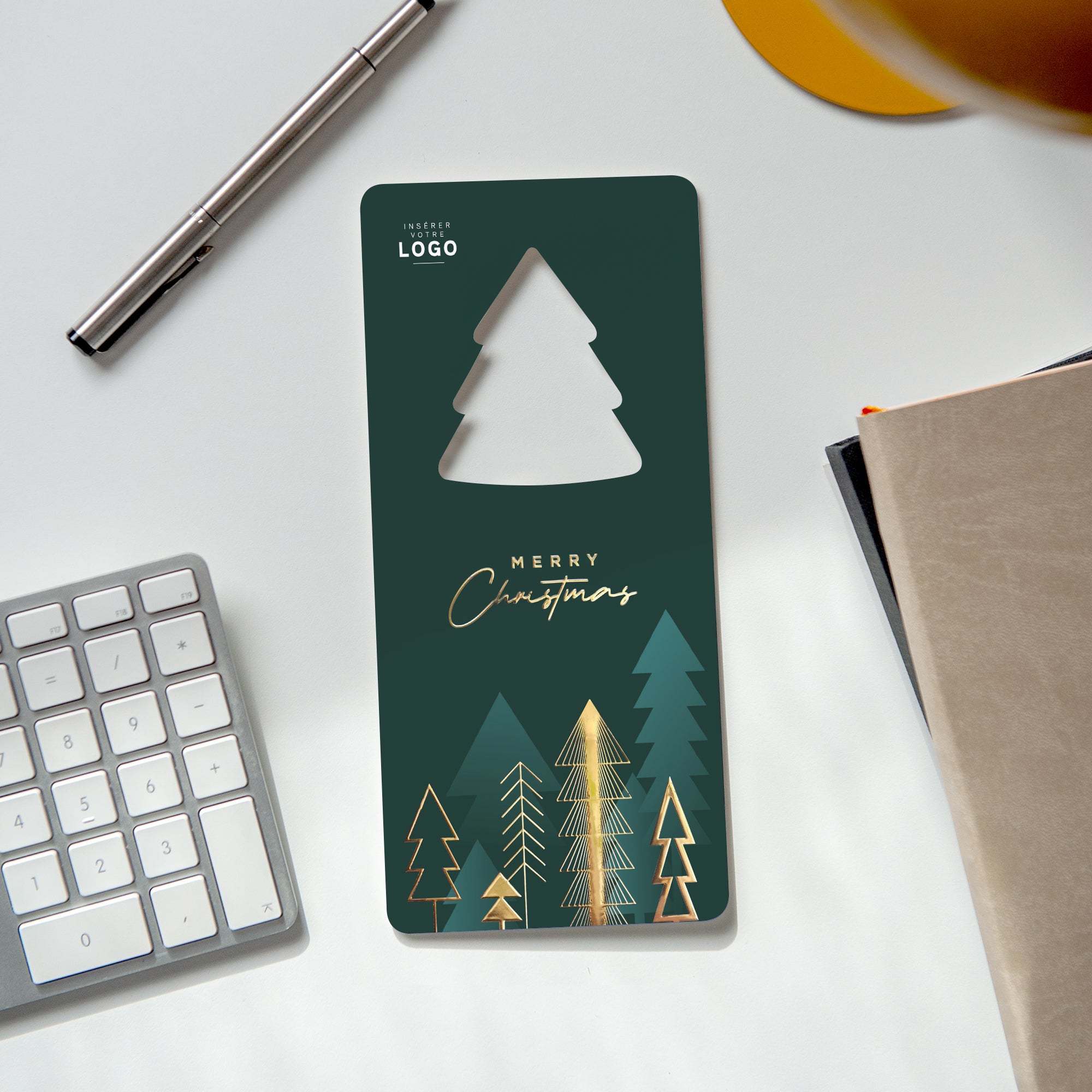 Sapins d’exception | Vœux professionnels • Carte de voeux dorure • Vertical sapin photo N° 4