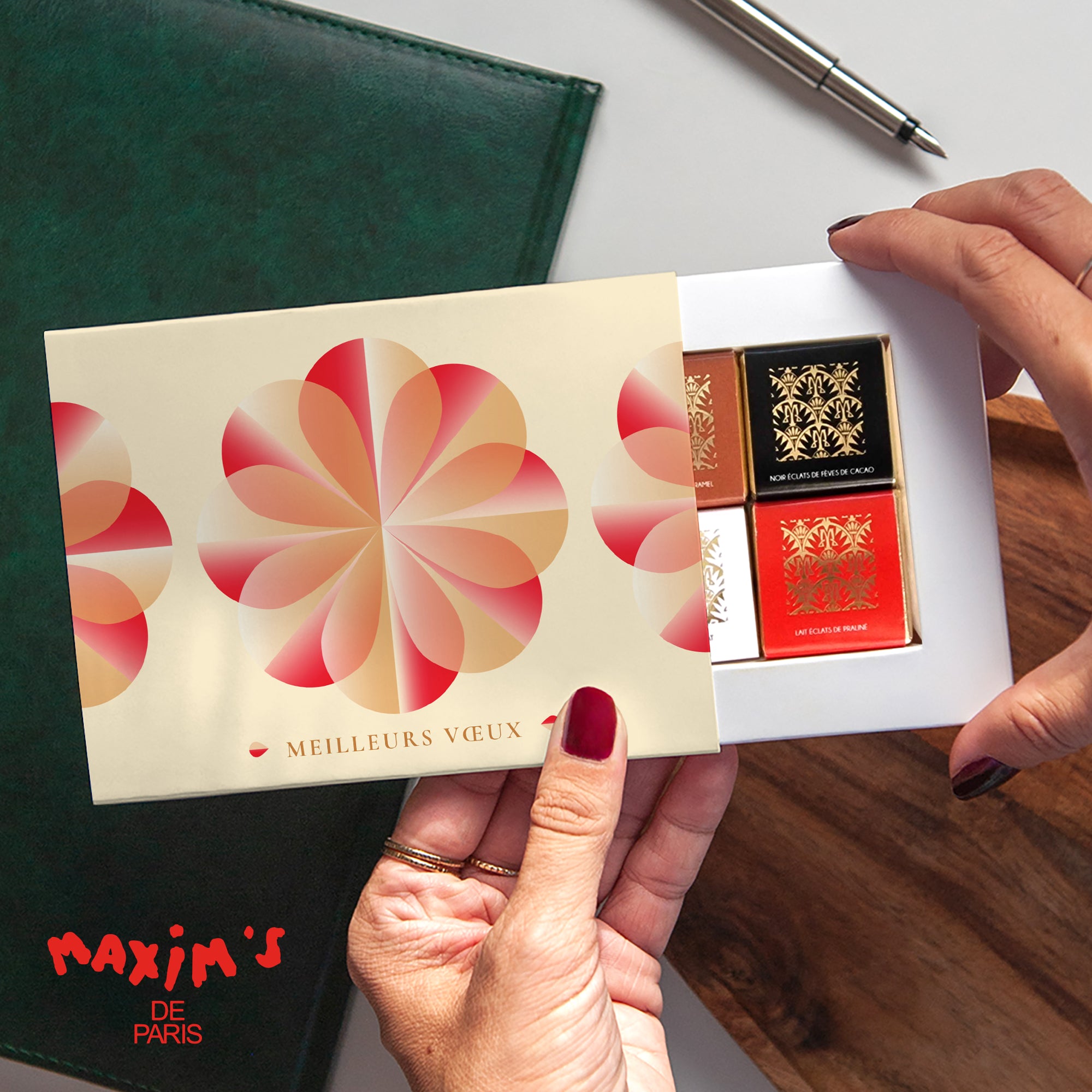 Géométrie Florale | Vœux professionnels • Boite chocolat personnalisée • Maxim's de Paris photo N° 1