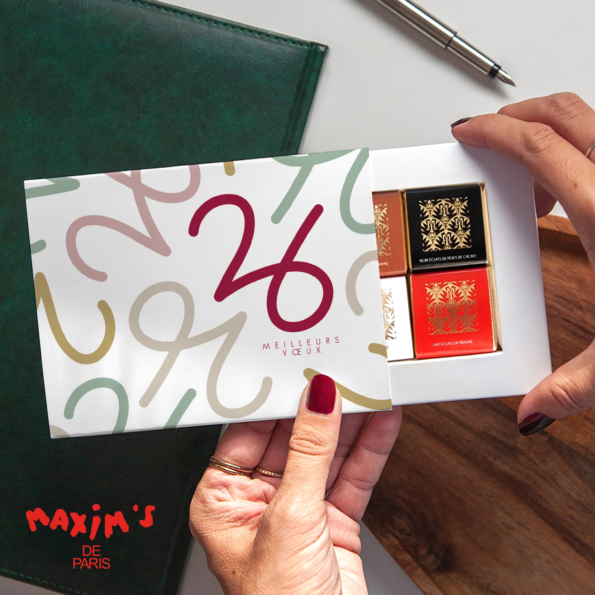 Répétition chromatique | Vœux professionnels • Boite chocolat personnalisée • Maxim's de Paris photo N° 1