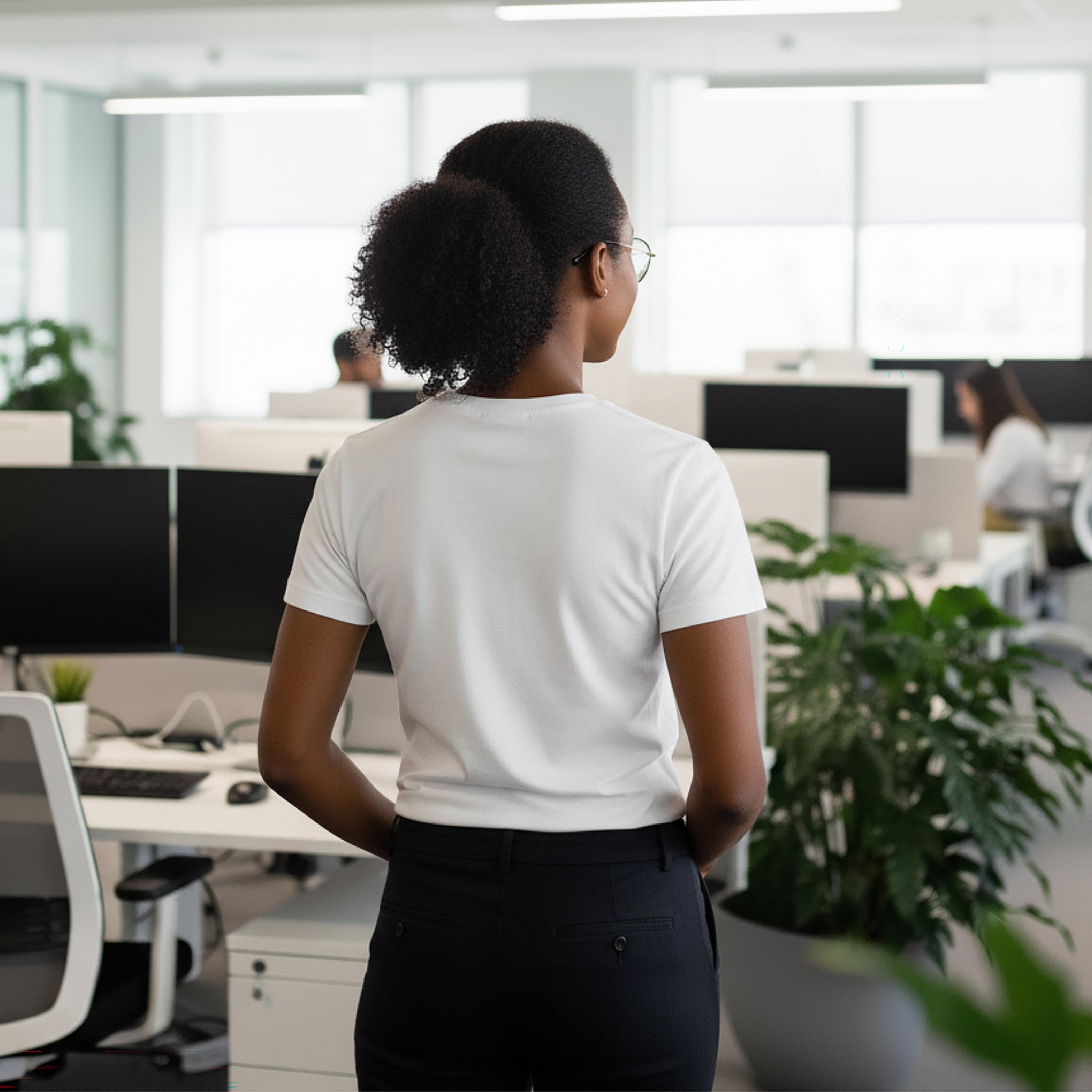 Essentiels Pro | Cadeau entreprise • Tshirt • Recto photo N° 2