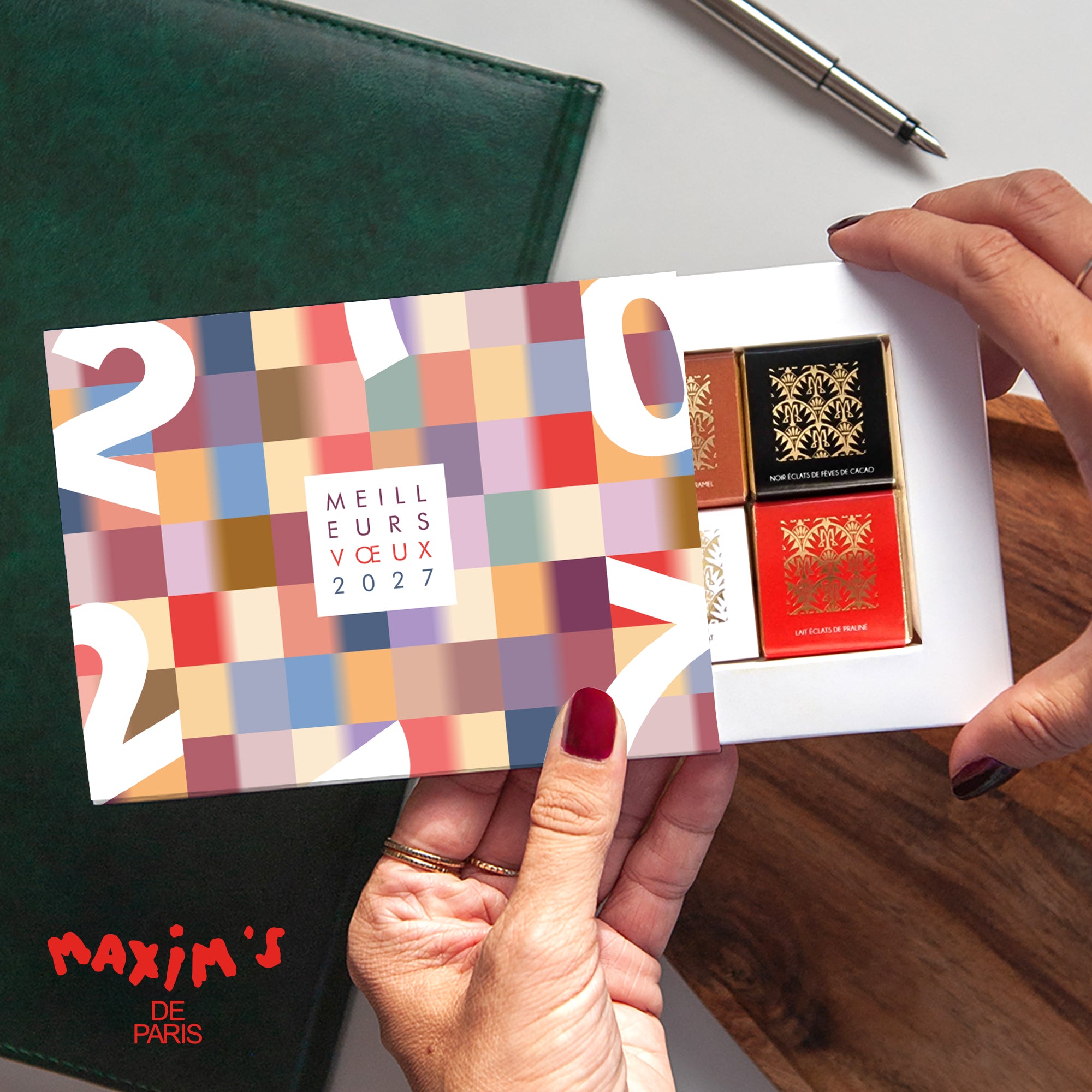 Color Blocks | Vœux professionnels • Boite chocolat personnalisée • Chocolats Maxim's photo N° 1