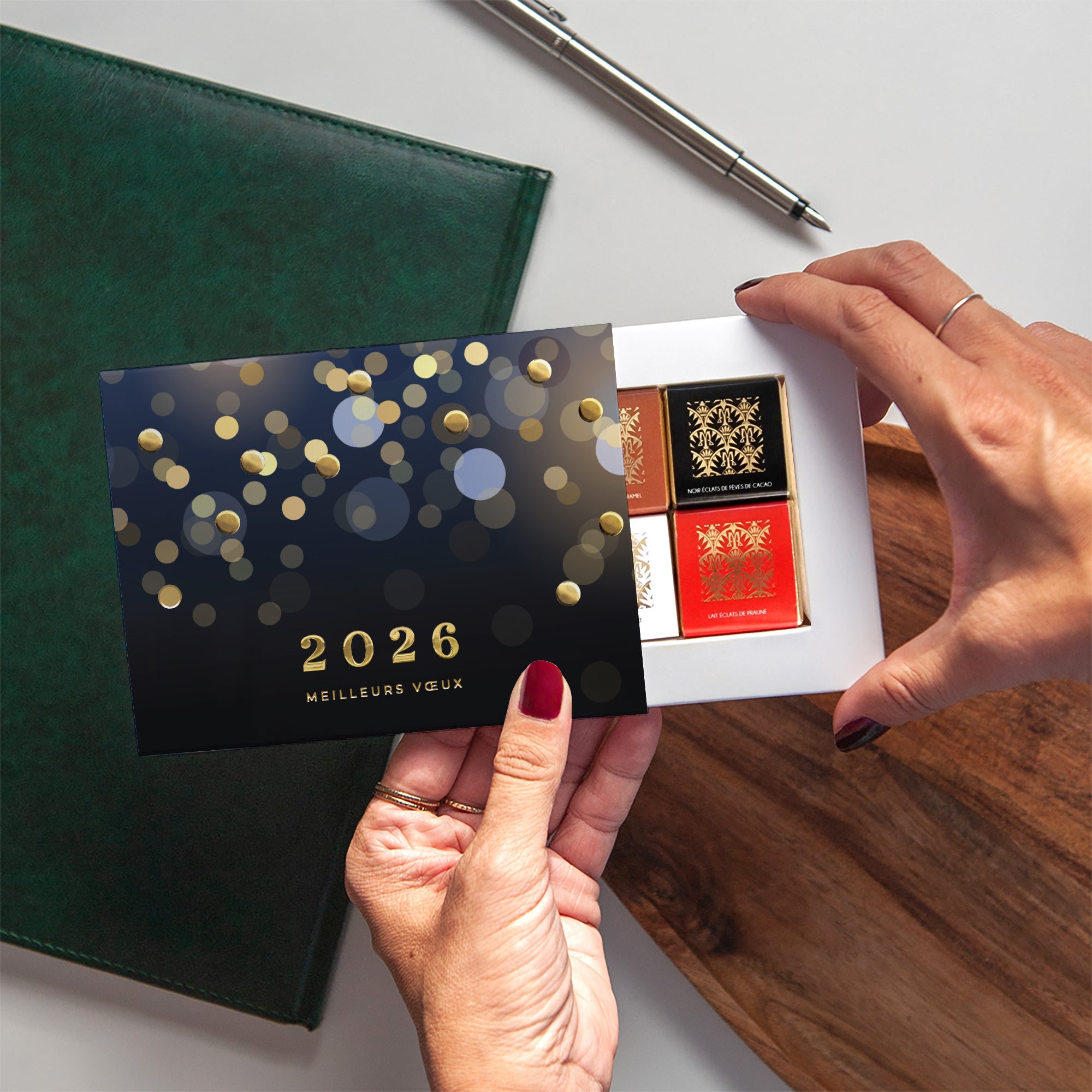 Prestige en Or | Vœux professionnels • Carte chocolats • Maxim's de Paris photo N° 2