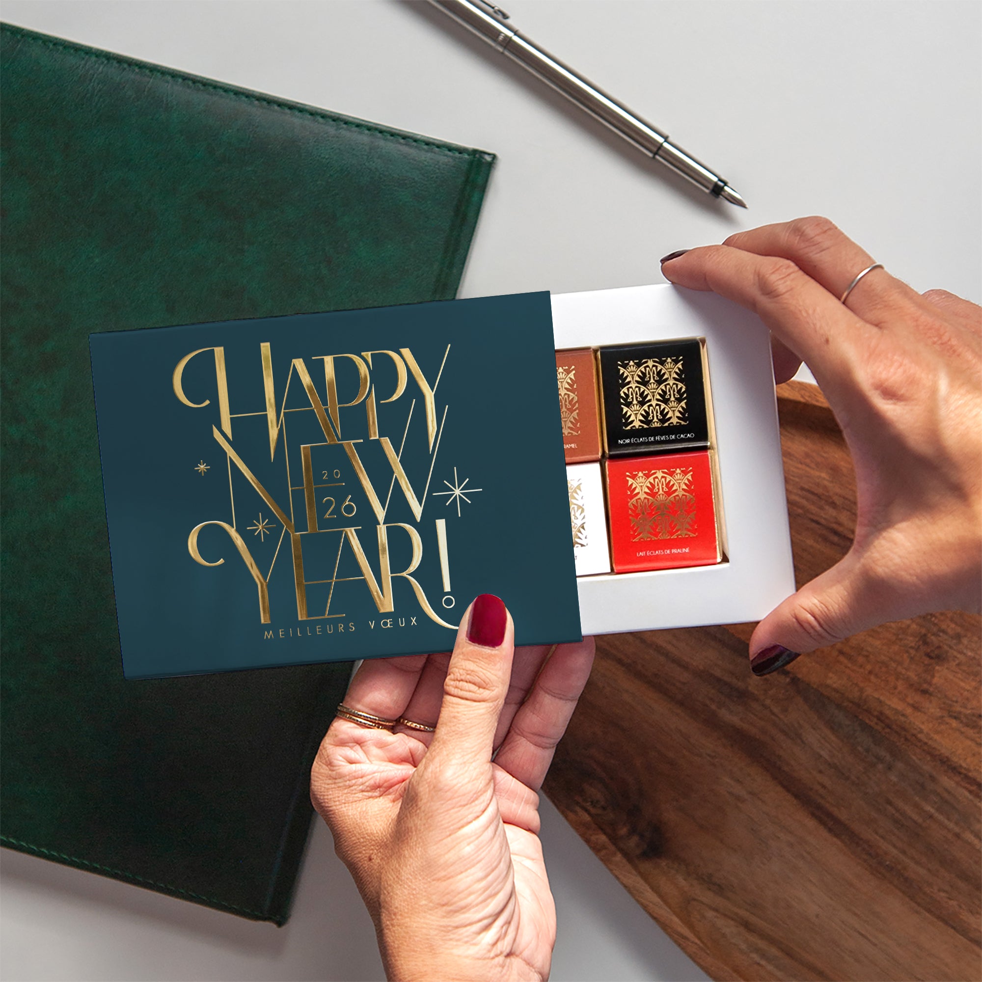 The full Golden Type | Vœux professionnels • Carte chocolats • Maxim's de Paris photo N° 2