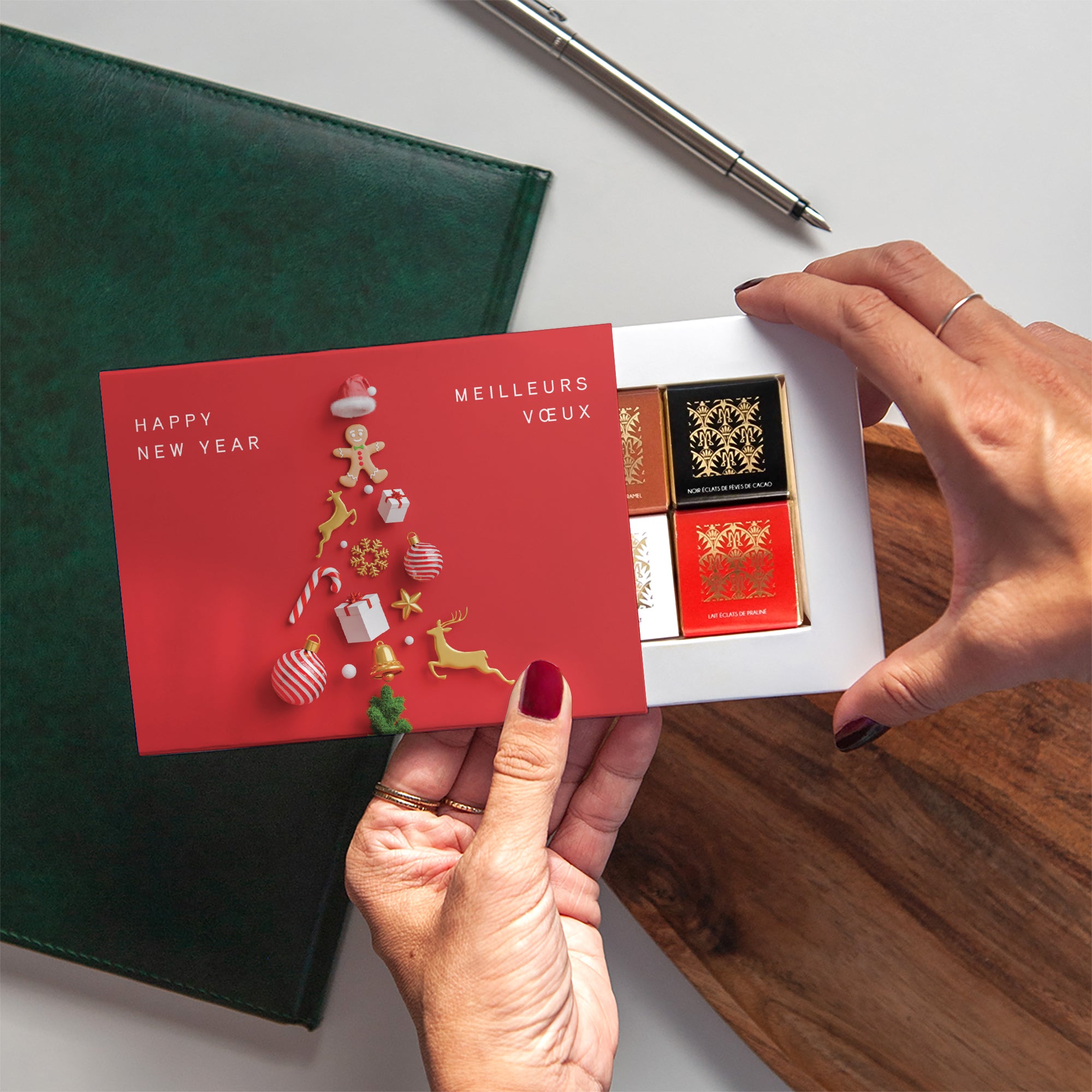 L’Esprit des Fêtes | Vœux professionnels • Carte chocolats • Maxim's de Paris photo N° 2