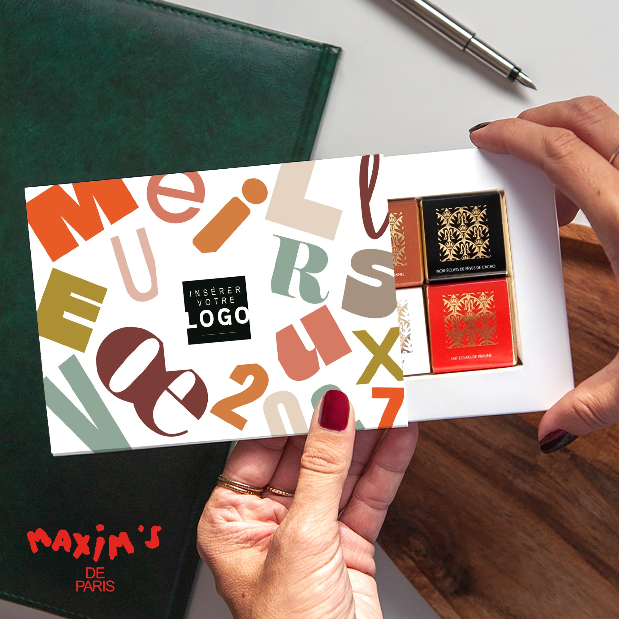 Regards Créatifs | Vœux professionnels • Boite chocolat personnalisée • Chocolats Maxim's photo N° 1